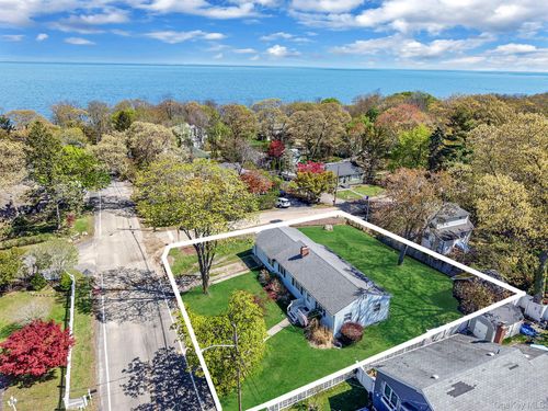 77 Nautilus Drive, Brookhaven, NY, 11778 | Card Image