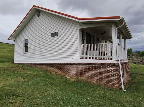 335 Poor Farm Rd, Lebanon, VA, 24266-7087 | Card Image