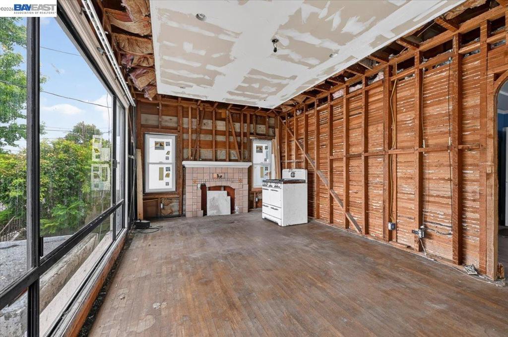 Residential in Oakland 4