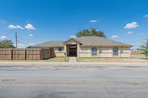 1901 N Fairgrounds Rd, Midland, TX, 79705-9304 | Card Image