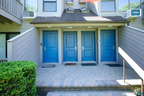 327-1465 E Putnam Avenue, Greenwich, CT, 06870 | Card Image