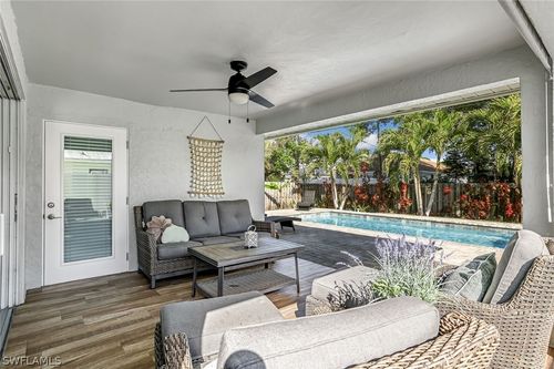 737 91st Ave N, Naples, FL, 34108-2424 | Card Image