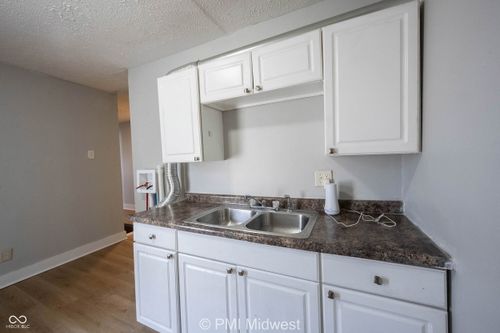 b-2209 E New York St, Indianapolis, IN, 46201-3100 | Card Image