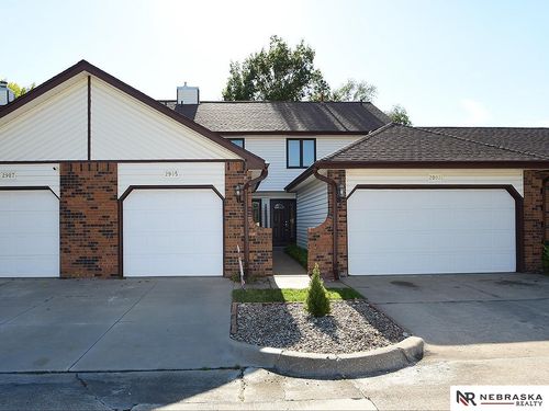 2905 Londonshire Ct, Lincoln, NE, 68516-2758 | Card Image