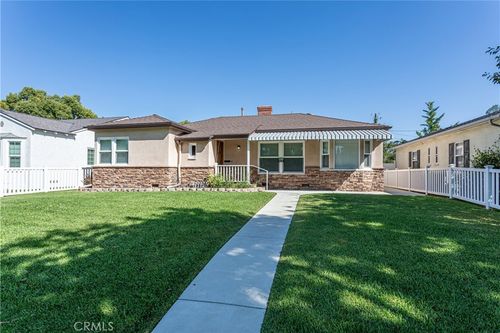 2219 W Clark Ave, Burbank, CA, 91506-1909 | Card Image