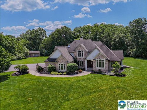 2650 Eagle Ln, Hellertown, PA, 18055-3361 | Card Image