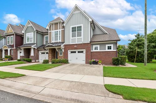 669 Fallon Grove Way, Raleigh, NC, 27608-1880 | Card Image