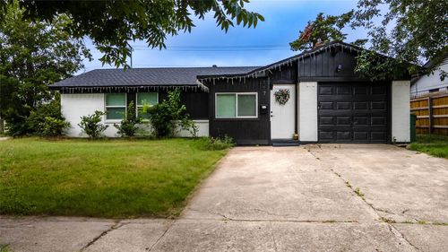 117 Heather Dr, Garland, TX, 75042-6126 | Card Image