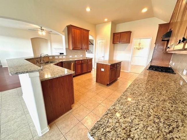 1604 Spring Glen Ln, House other with 3 bedrooms, 3 bathrooms and 2 parking in Pearland TX | Image 17
