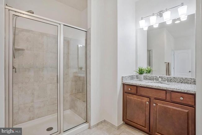 42523 Benfold Sq, Townhouse with 3 bedrooms, 3 bathrooms and null parking in BRAMBLETON VA | Image 14