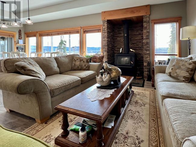 9888 N Bonaparte Rd, House other with 2 bedrooms, 2 bathrooms and null parking in Bridge Lake BC | Image 25