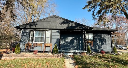 528 Arthur St, Chelsea, MI, 48118-1302 | Card Image