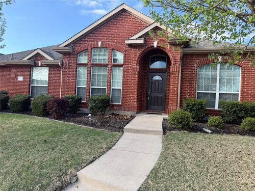 1605 Summerfield Dr, Allen, TX, 75002-1899 | Card Image