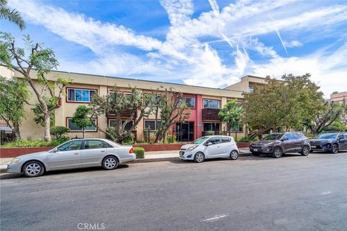 apt-8-5414 Newcastle Ave, Encino, CA, 91316-2096 | Card Image