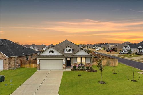 3226 Arundala Way, Bryan, TX, 77808-1490 | Card Image