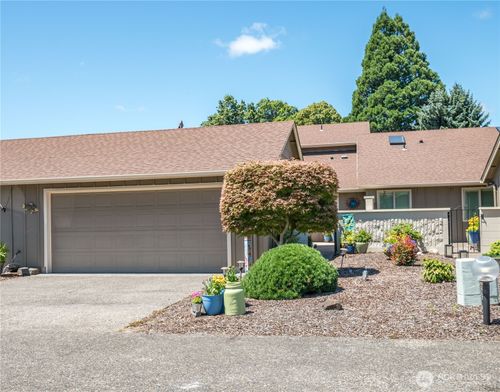11-575 Peardale Ln, Longview, WA, 98632-3272 | Card Image