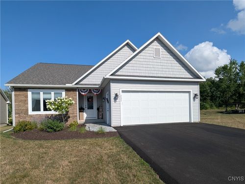 232 Marineview Dr, Chittenango, NY, 13037-4051 | Card Image