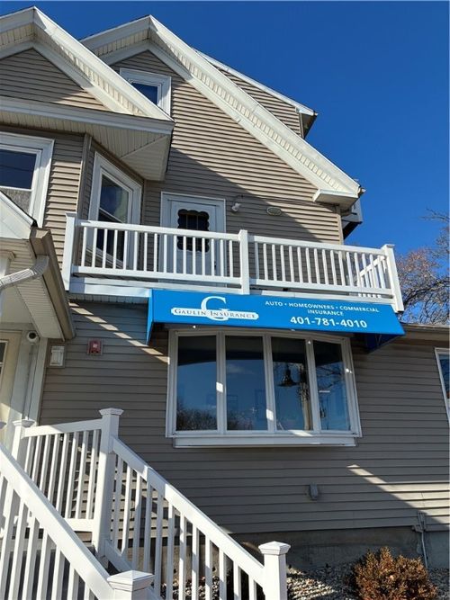 2-1 Rolfe Sq, Cranston, RI, 02910-2809 | Card Image