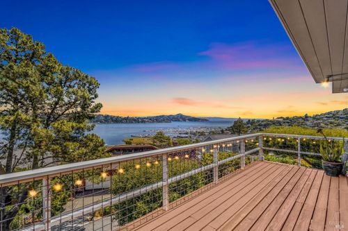231 Cazneau Avenue, Sausalito, CA, 94965 | Card Image