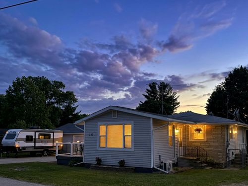 313 Ackerson Lake Drive, Jackson, MI, 49201 | Card Image