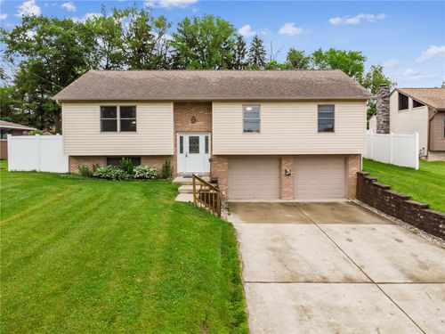 389 Prospect Cir, New Kensington, PA, 15068-2679 | Card Image