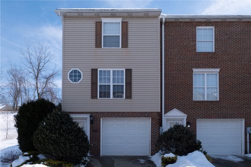 531 Reed Ct, Jeannette, PA, 15644-4080 | Card Image