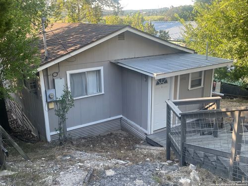 892 Pebble Beach Dr, Lakehills, TX, 78063-6460 | Card Image