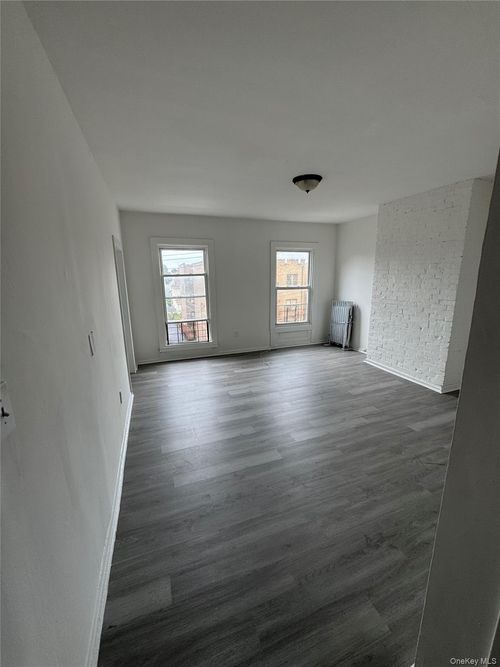 238 S 3rd Ave, Mount Vernon, NY, 10550-3951 | Card Image