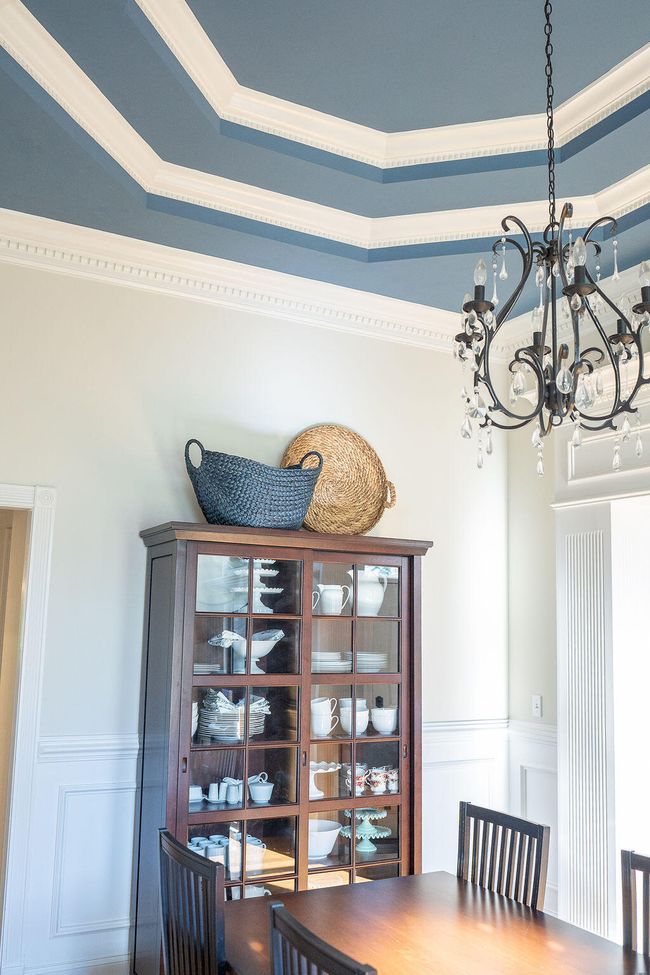 Dining room. | Image 32