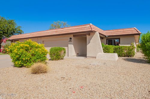 5204 E Saguaro Cir, Phoenix, AZ, 85044-2810 | Card Image