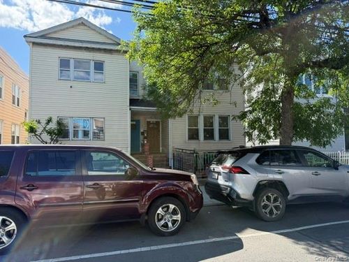 5056 47th St, Woodside, NY, 11377-7328 | Card Image
