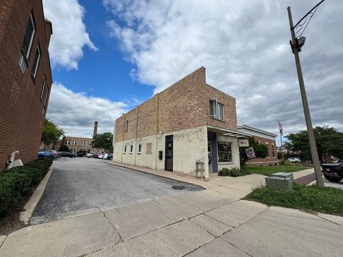 ste-240-315 James St, Geneva, IL, 60134-2447 | Card Image