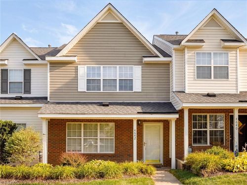 4642 Cross Ridge Ln, Greensboro, NC, 27410-9732 | Card Image