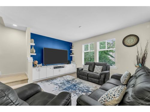 28-14271 60 Ave, Surrey, BC, V3X2N4 | Card Image