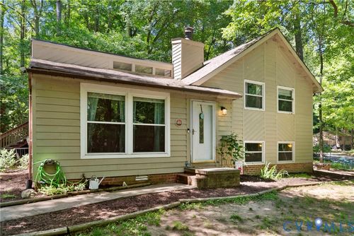 13315 Farm Crest Ct, Midlothian, VA, 23112-4858 | Card Image