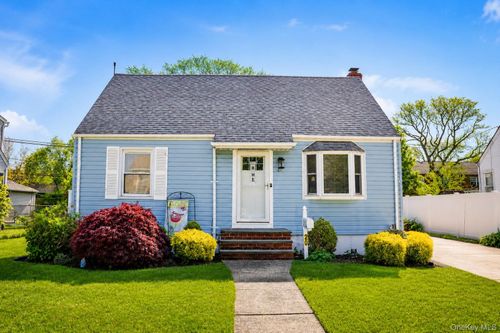 20 Carol Rd, Bethpage, NY, 11714-4204 | Card Image
