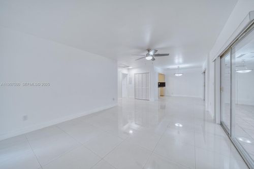 1-400 Minorca Ave, Coral Gables, FL, 33134-4224 | Card Image