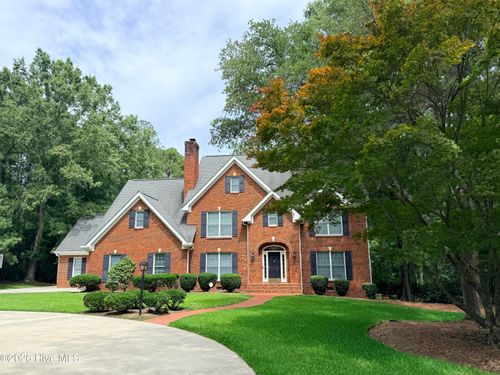 105 Falkirk Ln, Laurinburg, NC, 28352-5527 | Card Image