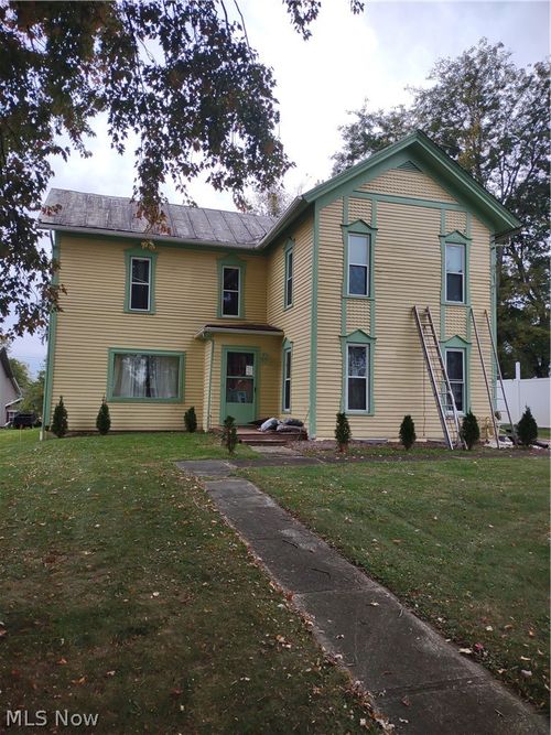 61 W Main St, Seville, OH, 44273-9577 | Card Image