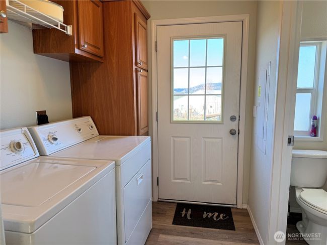 Laundry Area | Image 16