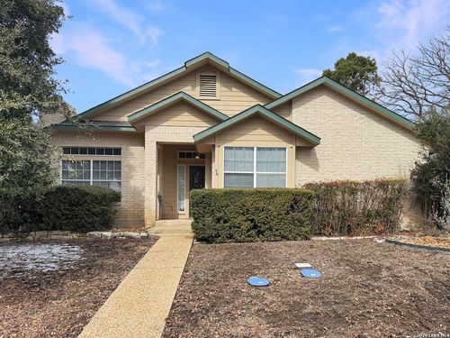 140 Saint Andrews Loop, Kerrville, TX, 78028-6441 | Card Image