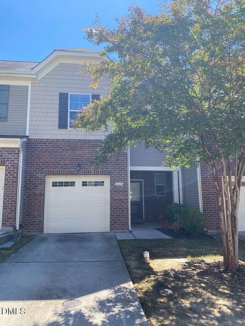 739 Davenbury Way, Cary, NC, 27513-2621 | Card Image