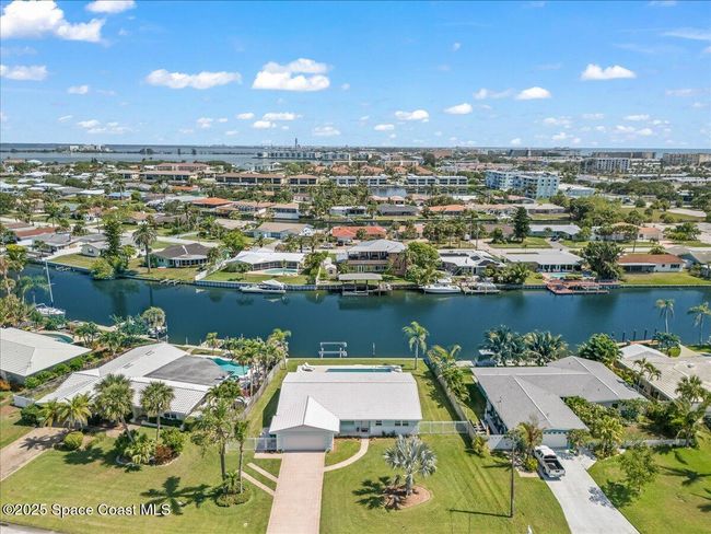 161 Bahama Blvd, House other with 3 bedrooms, 3 bathrooms and null parking in Cocoa Beach FL | Image 31