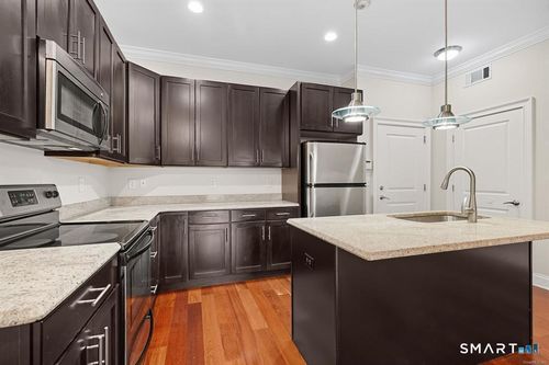 apt-a103-142 East Ave, Norwalk, CT, 06851-5748 | Card Image