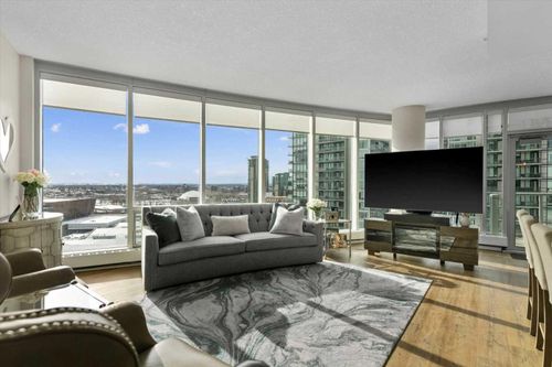 2105 - 433 11 Avenue Se, Home with 2 bedrooms, 2 bathrooms and 2 parking in Calgary AB | Card Image