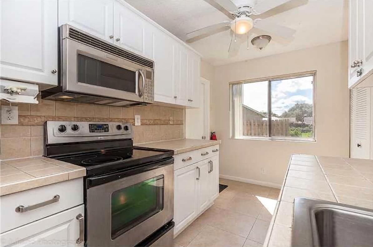 Residential in Sunrise 5
