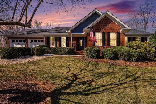 937 Chamberlin Dr, Asheboro, NC, 27205-2707 | Card Image