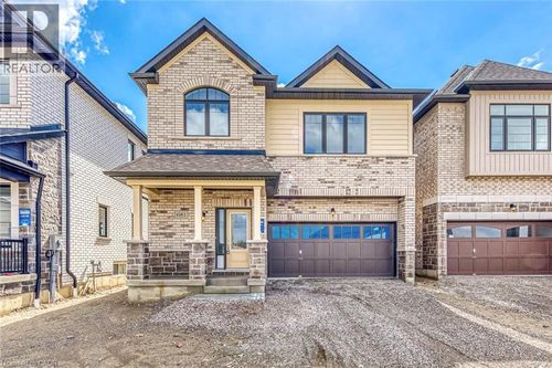 681 Catalina Manor, Pickering, ON, L1X0J9 | Card Image