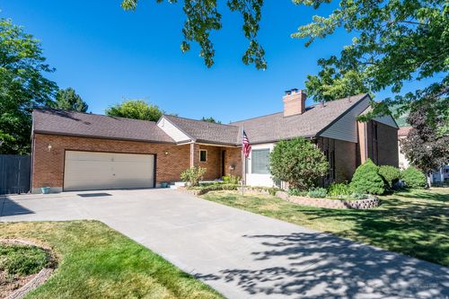 2289 E Sunset Dr, Layton, UT, 84040-8166 | Card Image