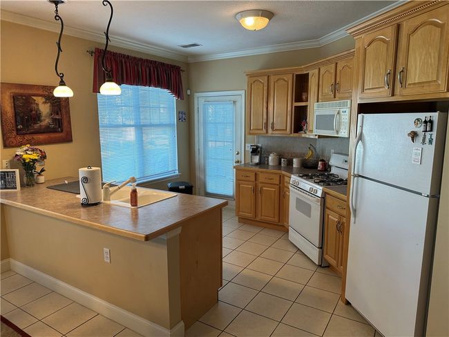 10 - 234 Adams Pointe Blvd, Condo with 2 bedrooms, 3 bathrooms and 1 parking in Adams Twp PA | Image 4